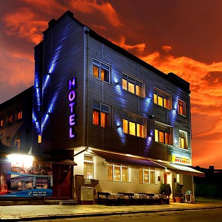 Hotel Mehdjarel Шумен Экстерьер фото