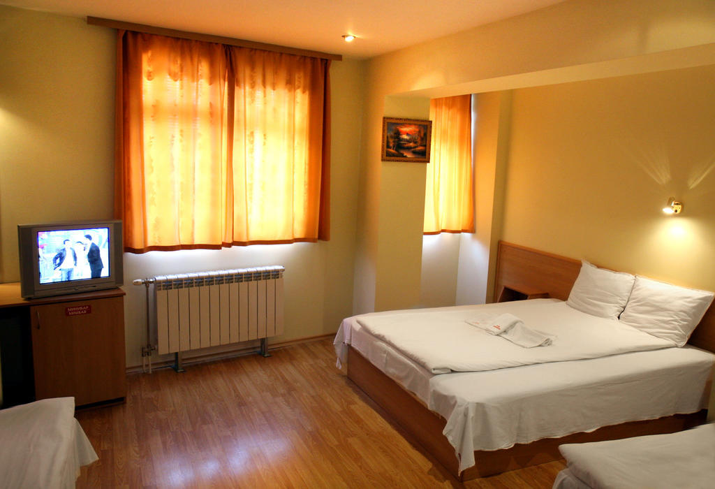 Hotel Mehdjarel Шумен Номер фото