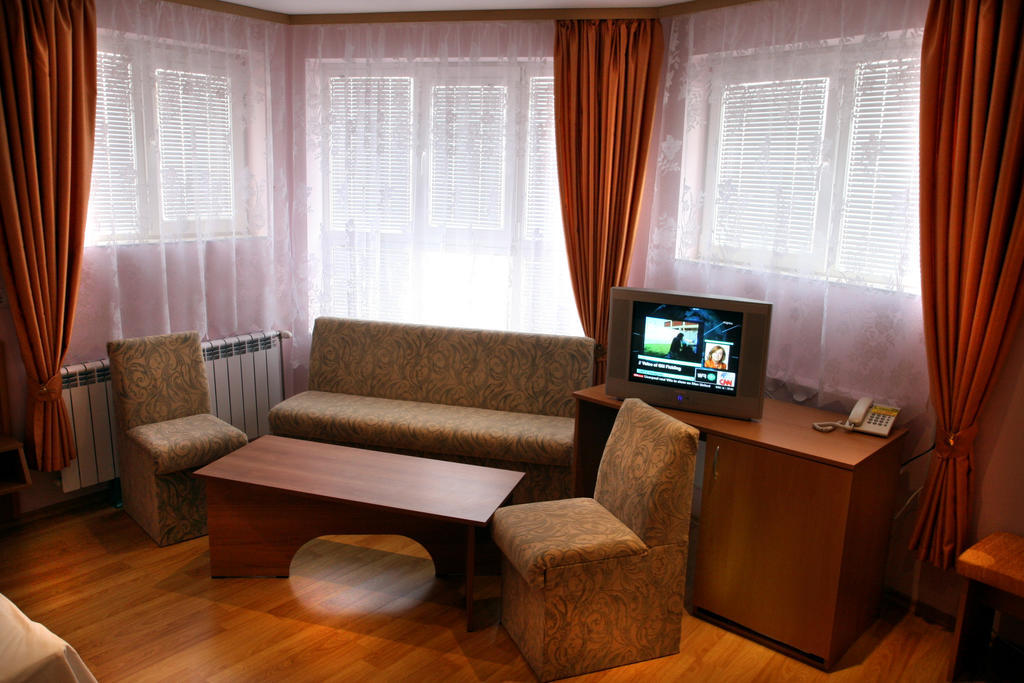 Hotel Mehdjarel Шумен Номер фото