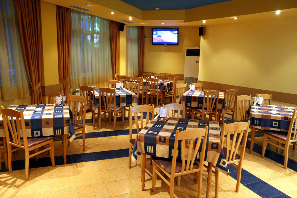 Hotel Mehdjarel Шумен Экстерьер фото
